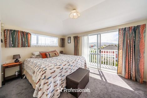 Photo of property in 13 Whites Line West, Woburn, Lower Hutt, 5010