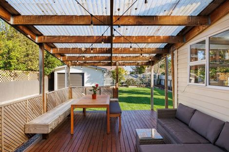 Photo of property in 32 Colombo Street, Hokowhitu, Palmerston North, 4410