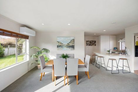 Photo of property in 30a Taylor Terrace, St Andrews, Hamilton, 3200