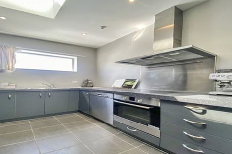 Photo of property in 5/35 Home Street, Mount Victoria, Wellington, 6011