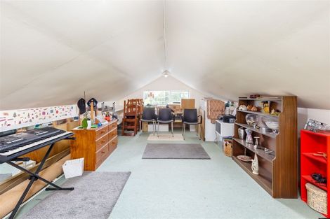 Photo of property in 57 Fairmount Road, Titirangi, Auckland, 0604