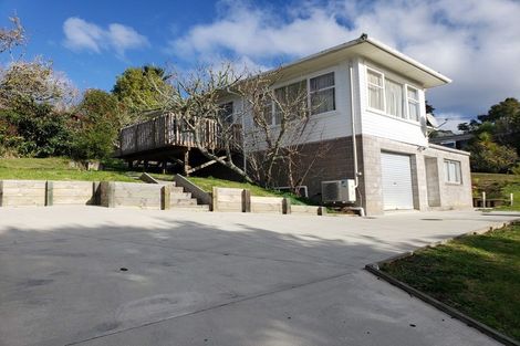 Photo of property in 1 Aotearoa Terrace, Murrays Bay, Auckland, 0630