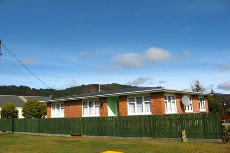 Photo of property in 76-78 Dick Street, Reefton, 7830