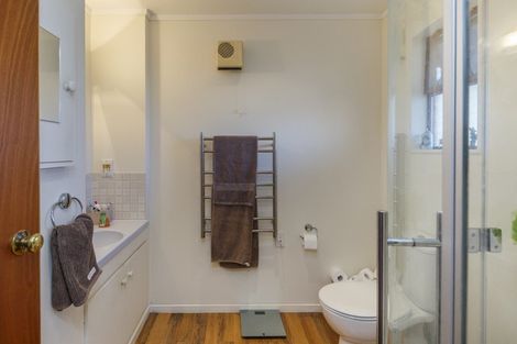 Photo of property in 136 Pharazyn Road, Feilding, 4777