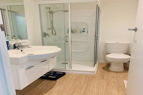 Photo of property in 11 Selleck Street, Mount Pleasant, Christchurch, 8081