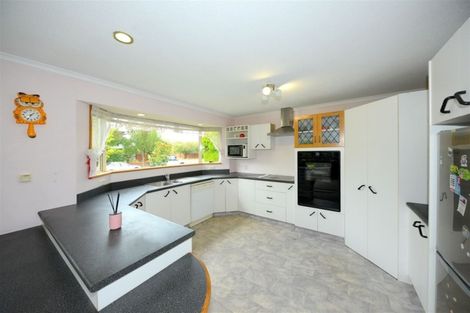 Photo of property in 18 Berkshire Drive, Avonhead, Christchurch, 8042