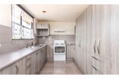 Photo of property in 1 Ireland Place, Ranui, Auckland, 0612