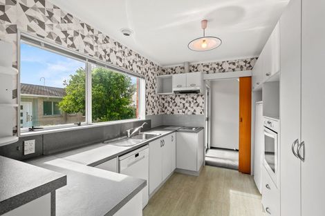 Photo of property in 3/66 Waiwaka Terrace, Strandon, New Plymouth, 4312