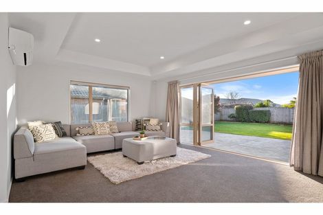 Photo of property in 4 Mollymawk Place, Woolston, Christchurch, 8023