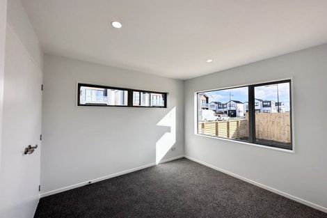 Photo of property in 21 Fredrick Hanson Road, Papakura, 2110