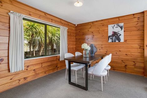 Photo of property in 1/3 Jumento Place, Unsworth Heights, Auckland, 0632