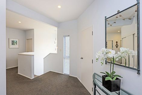 Photo of property in 132 Priestley Terrace, Bluff Hill, Napier, 4110