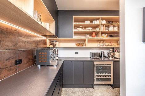 Photo of property in 24 Golf Vue Place, Castlecliff, Whanganui, 4501