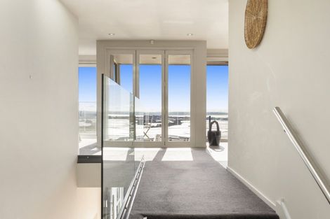 Photo of property in 42b Marama Crescent, Mount Pleasant, Christchurch, 8081