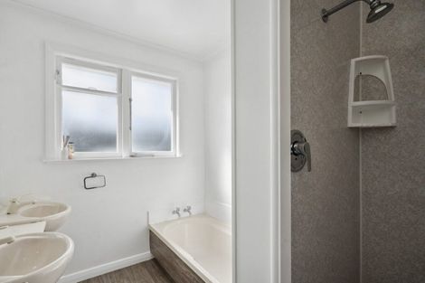 Photo of property in 19 Mascot Street, Tawa, Wellington, 5028