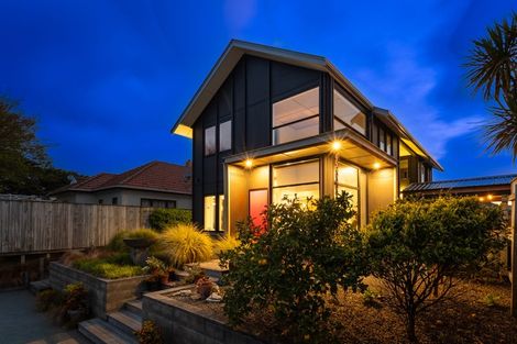 Photo of property in 79b Golf Road, Paraparaumu Beach, Paraparaumu, 5032