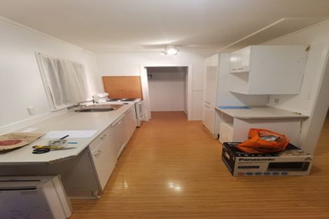 Photo of property in 1/736 Mount Eden Road, Mount Eden, Auckland, 1024