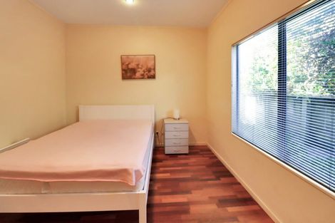 Photo of property in 122 Viewmont Drive, Harbour View, Lower Hutt, 5010