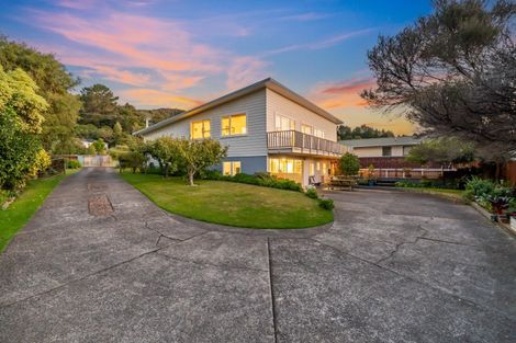 Photo of property in 3 Tawhai Street, Stokes Valley, Lower Hutt, 5019