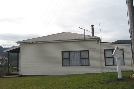 Photo of property in 70 Ranfurly Street, Runanga, 7803
