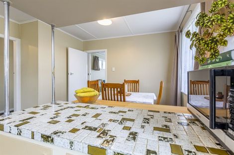 Photo of property in 75 Kettle Avenue, Awapuni, Palmerston North, 4412