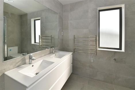 Photo of property in 243 West Hoe Heights, Orewa, 0931