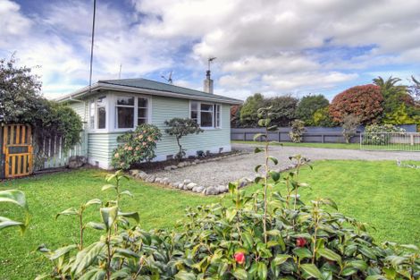Photo of property in 21 South Belt, Solway, Masterton, 5810