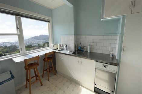 Photo of property in 18 Connaught Terrace, Brooklyn, Wellington, 6021