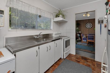 Photo of property in 136 George Street, Hikurangi, 0114