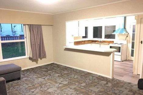 Photo of property in 2/99 Archers Road, Hillcrest, Auckland, 0629