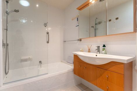 Photo of property in 30/4u Seaview Road, Paraparaumu Beach, Paraparaumu, 5032