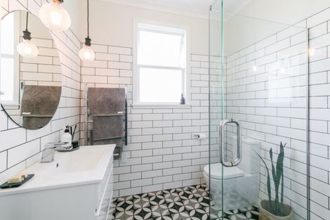 Photo of property in 13 Avenue Road, Greenmeadows, Napier, 4112