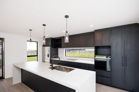 Photo of property in 132 Kingsdale Park Drive, Aokautere, Palmerston North, 4471