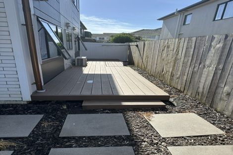 Photo of property in 216a Bucklands Road, Bucklands Beach, Auckland, 2012