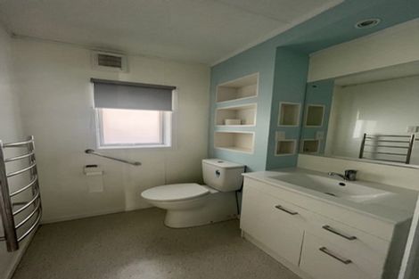 Photo of property in Kingsgate Flats, 10 Austin Street, Mount Victoria, Wellington, 6011