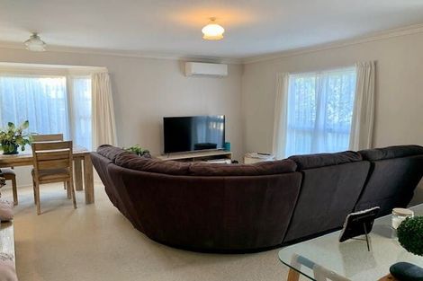 Photo of property in 2/14 Trafalgar Road, Milford, Auckland, 0620