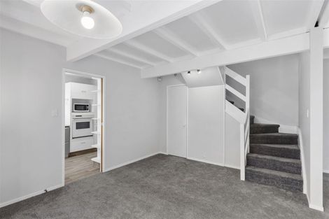 Photo of property in 1/6 Tahinga Street, Northcote, Auckland, 0627