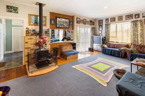 Photo of property in 30 Konini Street, Tawhero, Whanganui, 4501