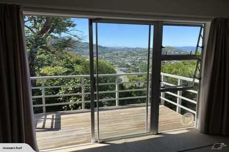 Photo of property in 1a Oldham Way, Crofton Downs, Wellington, 6035