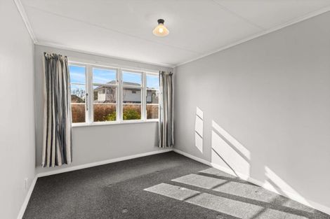 Photo of property in 6 Tilbury Avenue, Hokowhitu, Palmerston North, 4410
