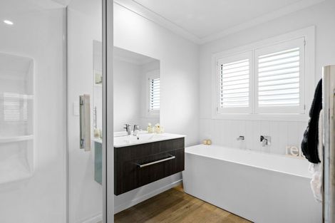 Photo of property in 24 Ruru Street, Cambridge, 3434