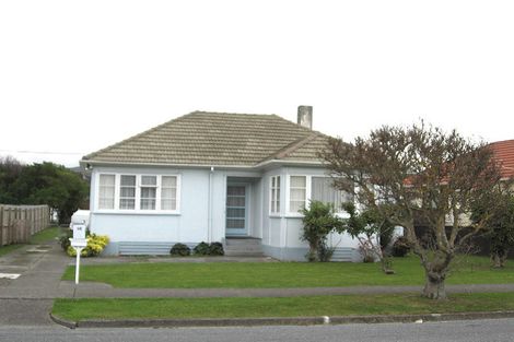 Photo of property in 49 Hewer Crescent, Naenae, Lower Hutt, 5011