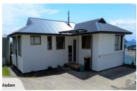Photo of property in 12 Tairua Heights, Tairua, 3508