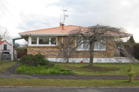 Photo of property in 42 Fenwick Crescent, Hillcrest, Hamilton, 3216