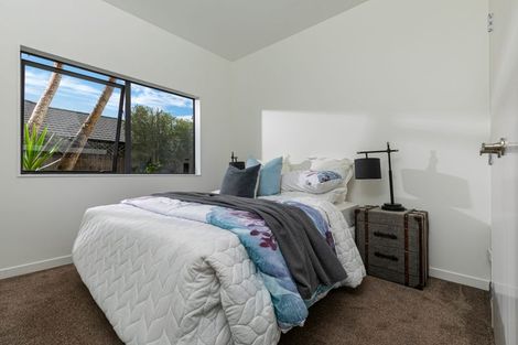 Photo of property in 48 Huntington Park Drive, Greenhithe, Auckland, 0632