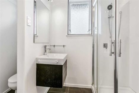 Photo of property in 1/29 Woodside Road, Massey, Auckland, 0614