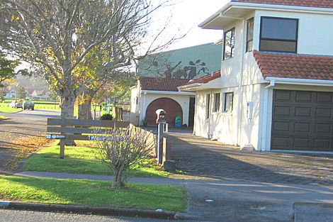 Photo of property in 3/85 Florence Avenue, Orewa, 0931