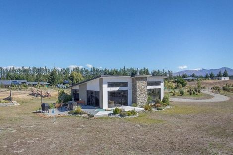 Photo of property in 10 Sam John Place, Lake Hawea, Wanaka, 9382
