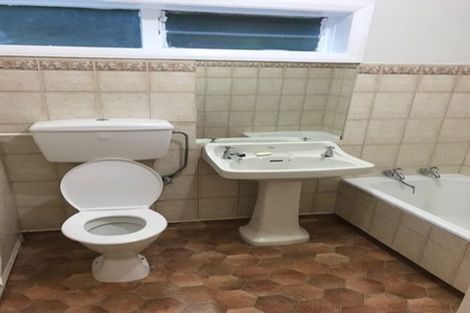 Photo of property in 7 Waiteata Road, Kelburn, Wellington, 6012