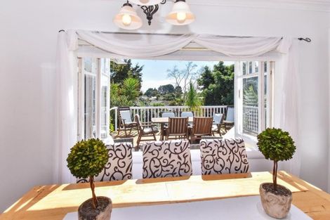 Photo of property in 10 Trentham Road, Papakura, 2110